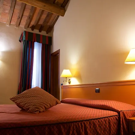 Hotel La Luna 3*