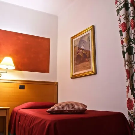 La Luna Hotel 3*